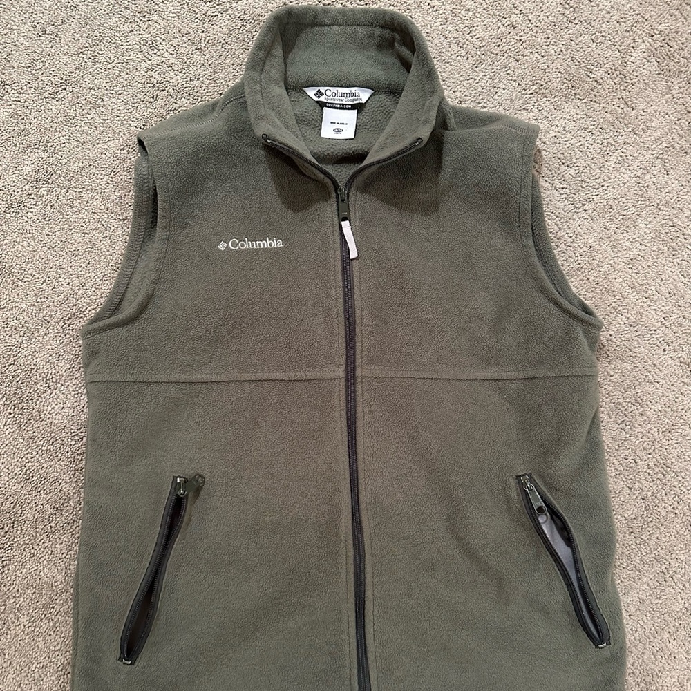 Green Youth XL (18/20) Columbia vest